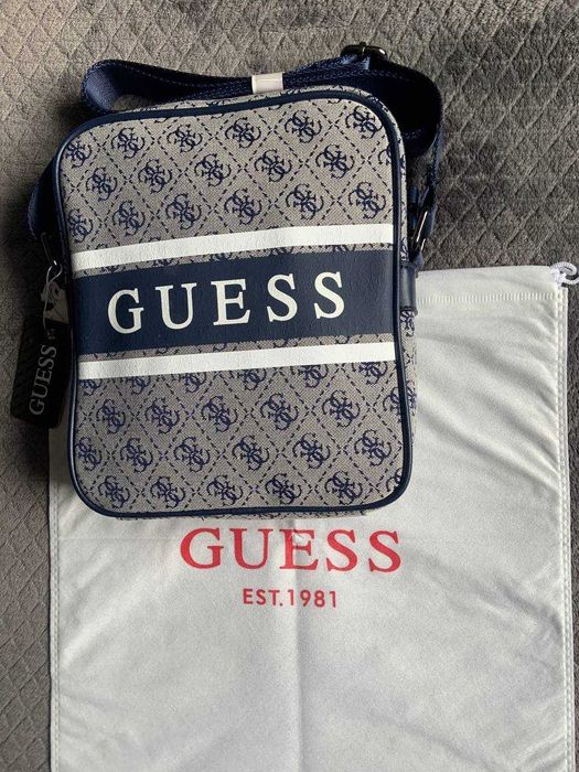 сумка guess мужская Чоловіча сумка Guess Сумка Guess Розмір 24*21*6,5 см