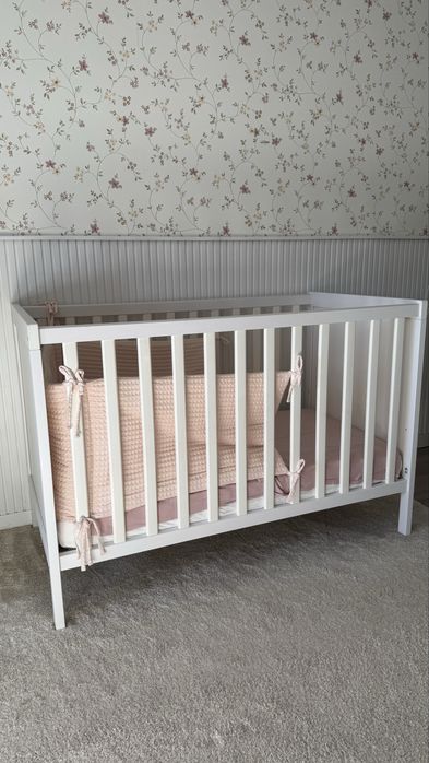 Berço IKEA SUNDVIK + colchão JÄTTETRÖTT 60 × 120