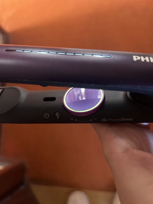 Philips Prancha de Cabelo 7000 Series