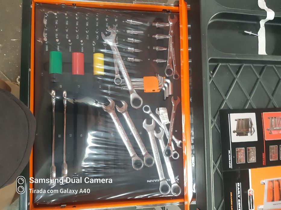 Carrinho de ferramentas
