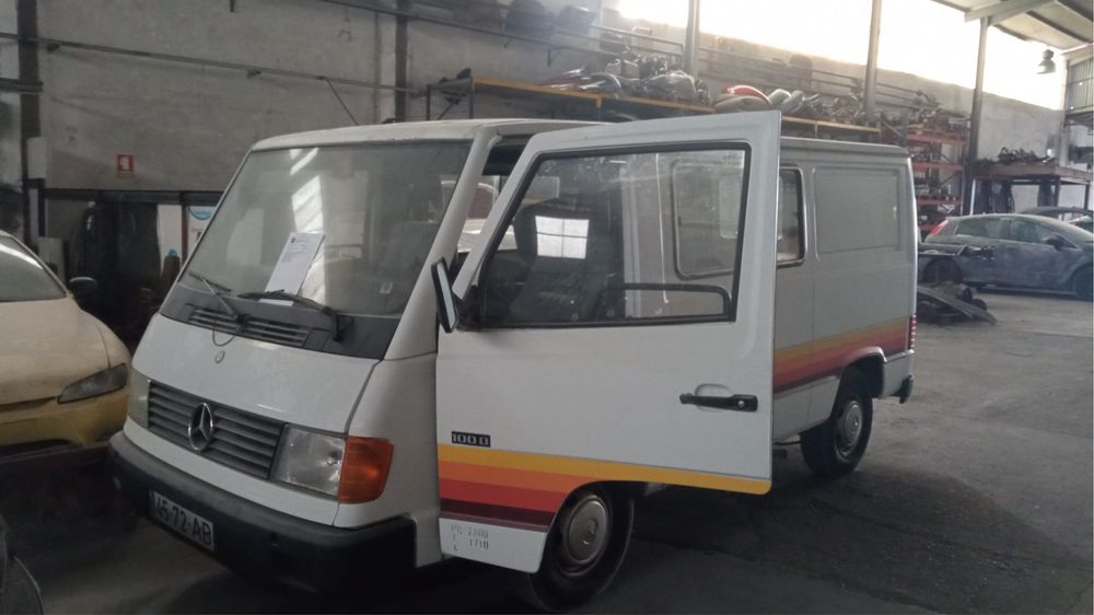 Campervan Mercedes Benz mb100 legalizada