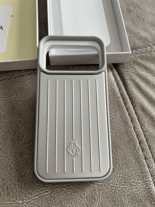 Capa Rimowa  iphone 17 pro max