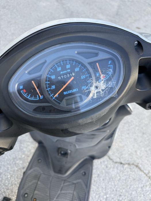 Suzuki UX 125 | 2012 | 57.000 km | 800€ (Negociável)