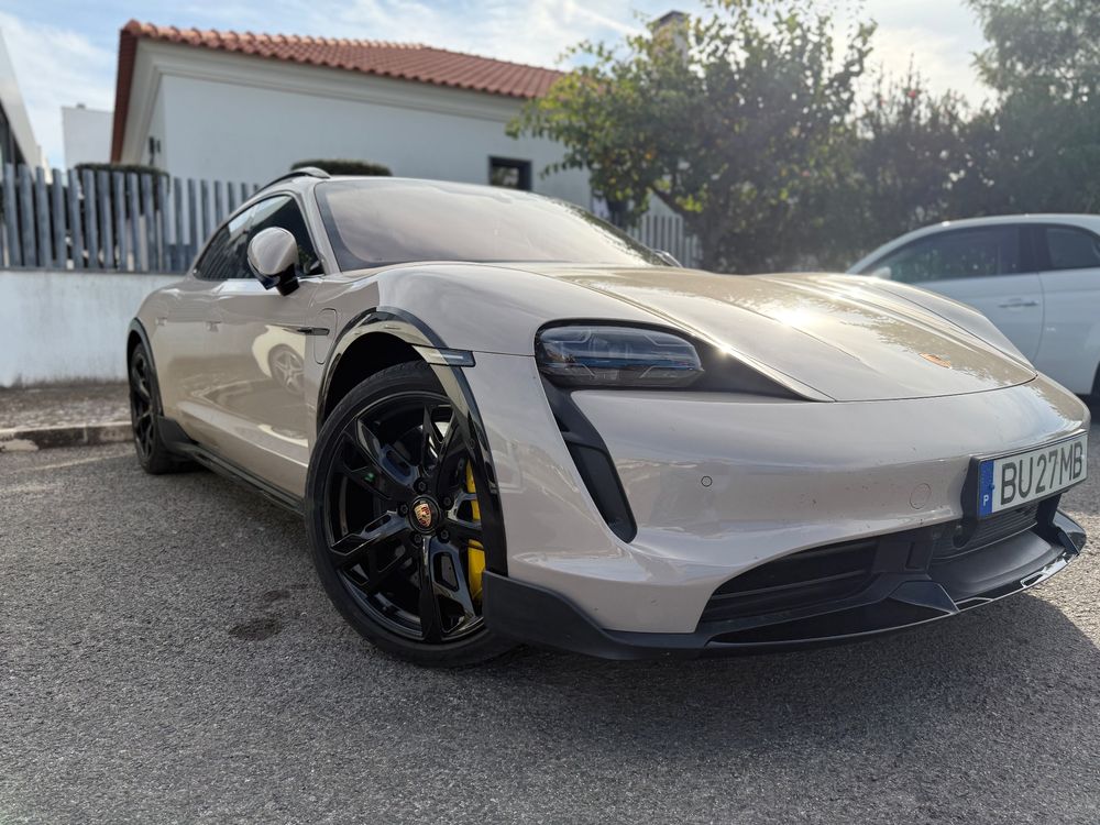 Porsche Taycan Cross Turismo Turbo S