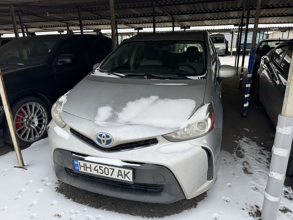 Аренда Авто. Toyota Prius V сдам в аренду