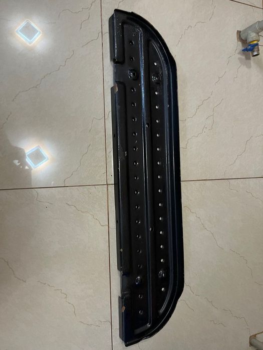 Підніжка до Газ 2705(металева)