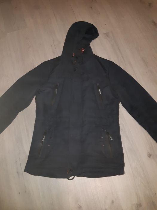 Куртка осінь весна продам довга