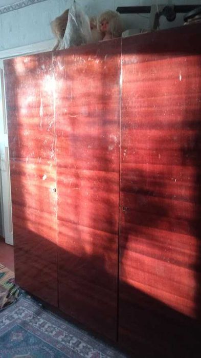 Шкаф плательный трёхдверный ( шафа для одягу) 2 штуки