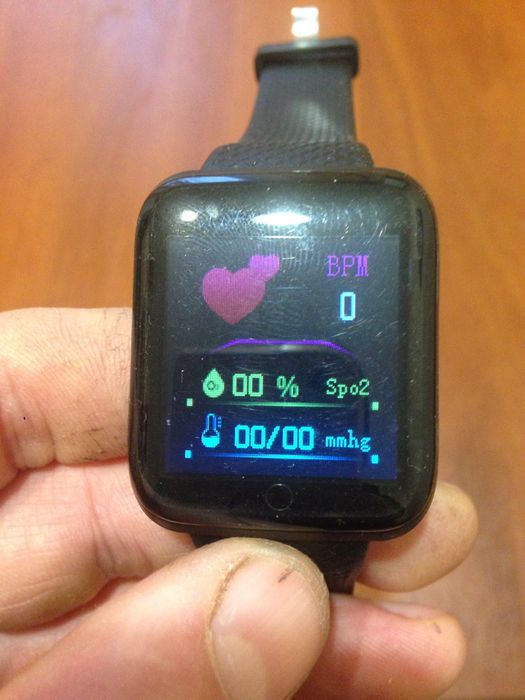 Смартчаси фітнесбраслет