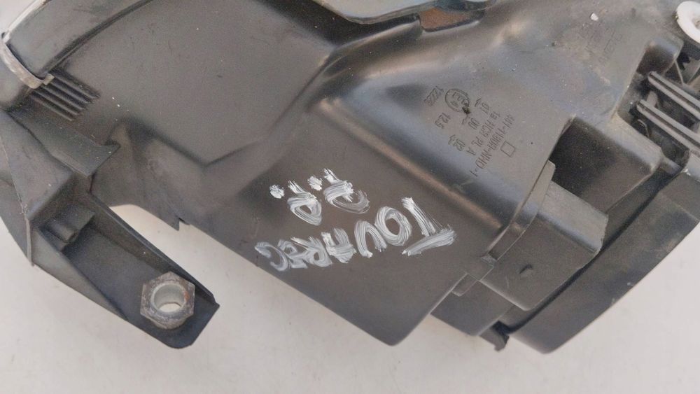 lampa prawa przód przednia vw touareg i 7l uk