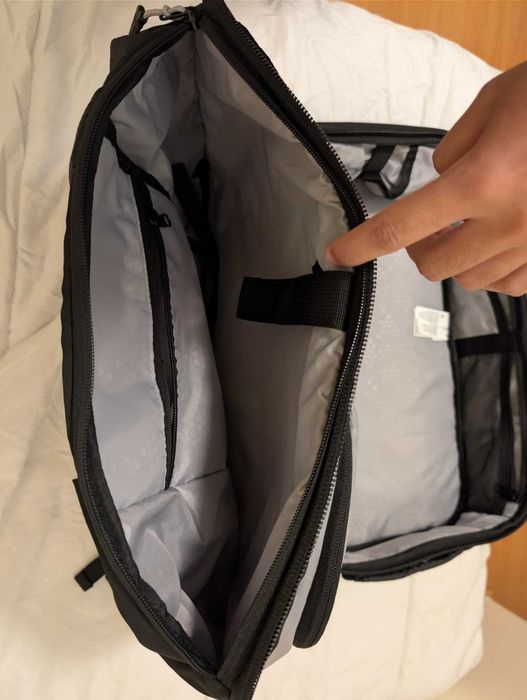 Mochila HyperX Knight Backpack 16" Preta