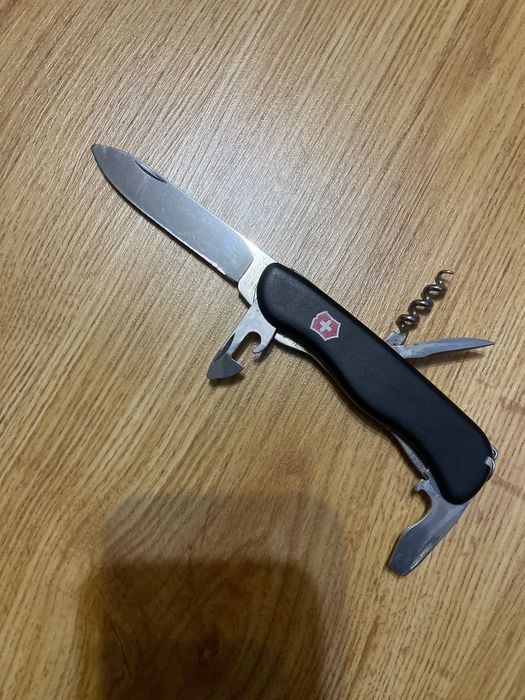 Scyzoryk Victorinox  Picknicker 111 mm