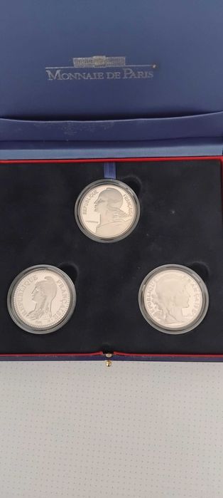 França 2000, 10 francos PRATA – MARIANNE, Caixa com 3 moedas