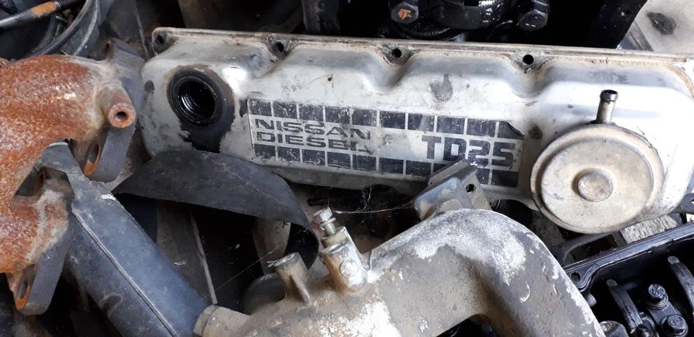 Nissan d21 4x4 todas as peças