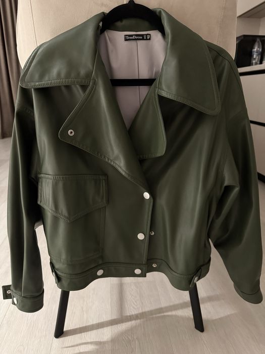 Стильна  шкіряна куртка, розмір S-M