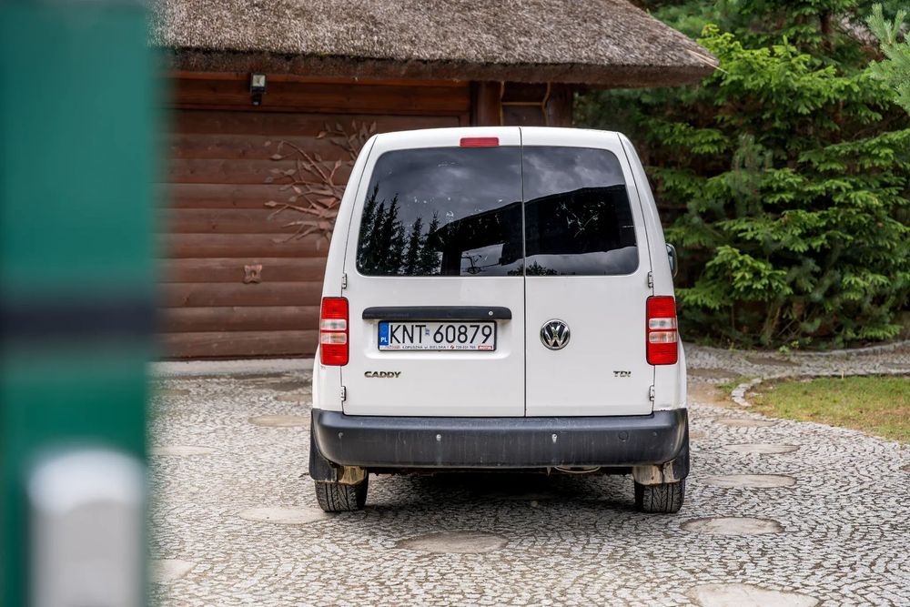 Volkswagen Caddy Furgon (Van) / 1.6 Tdi 75Km / Manual  / Salon Pl