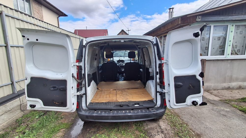 Renault kangoo 2011 1.5  продам