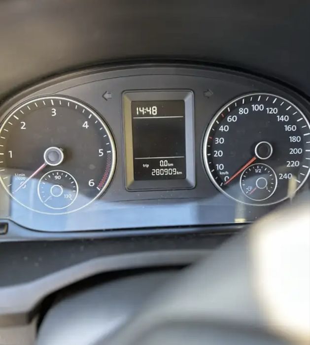 Volkswagen Caddy 2015 2,0 TDI MT