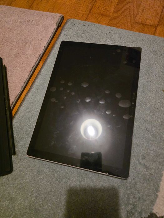 Microsoft surface pro 5472698985487411204
