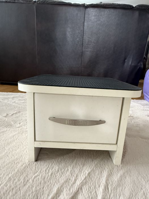 Підставка для ніг