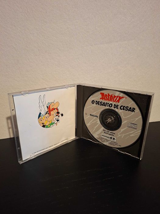Asterix O Desafio de César para PC em bom estado geral testado Disco e Manual Phillips CD-i