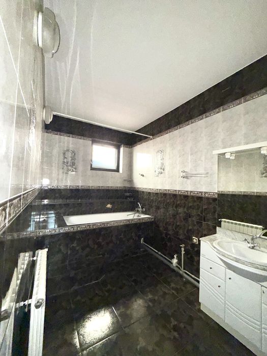 Продається будинок в космічному мк-ні