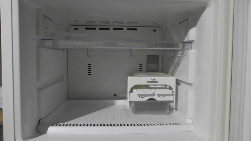 Холодильник Whirlpool (разборка) модель ARC 4020