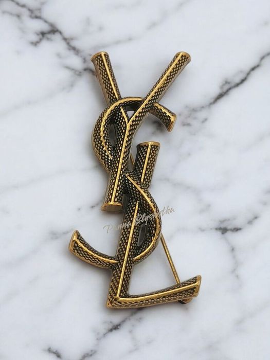 Broszka YSL złota, strukturalna old money, premium 7 cm (prezent)