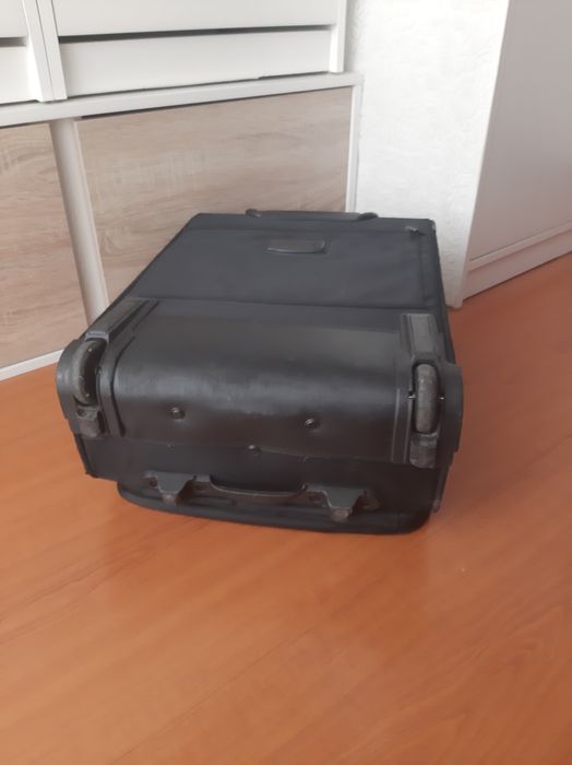 Mala VAGG pequena preta