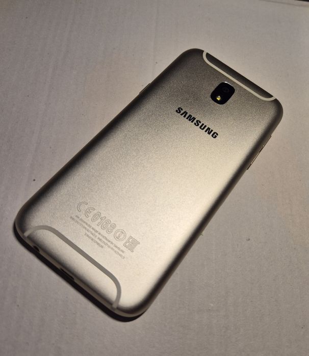 Самсунг GALAXY J5