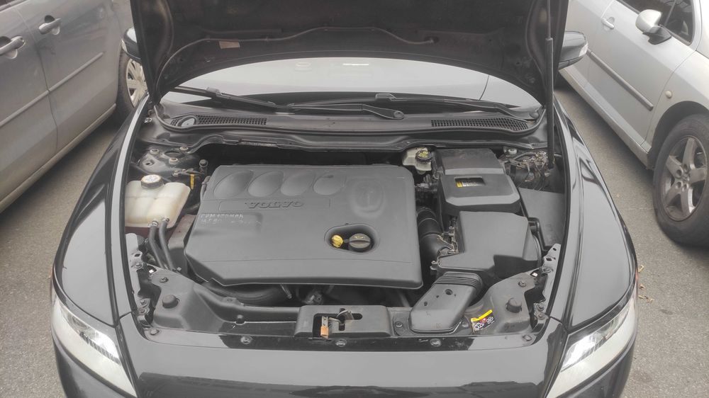Продам Volvo V50 2.0D