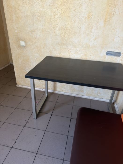 диван і кухонний стіл мебель для кухні