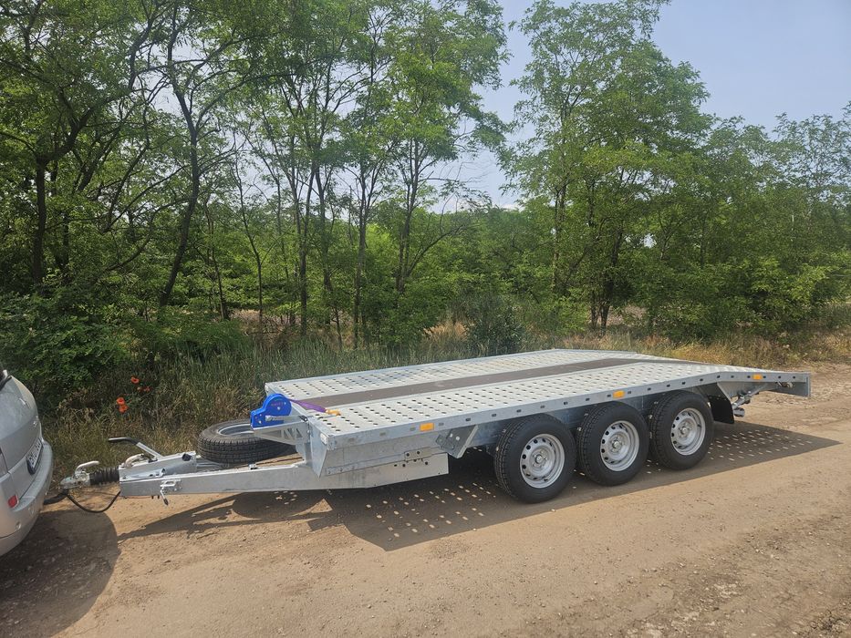 Перевезення на Лаветі Лафеті автомобіля чи спецтехніки