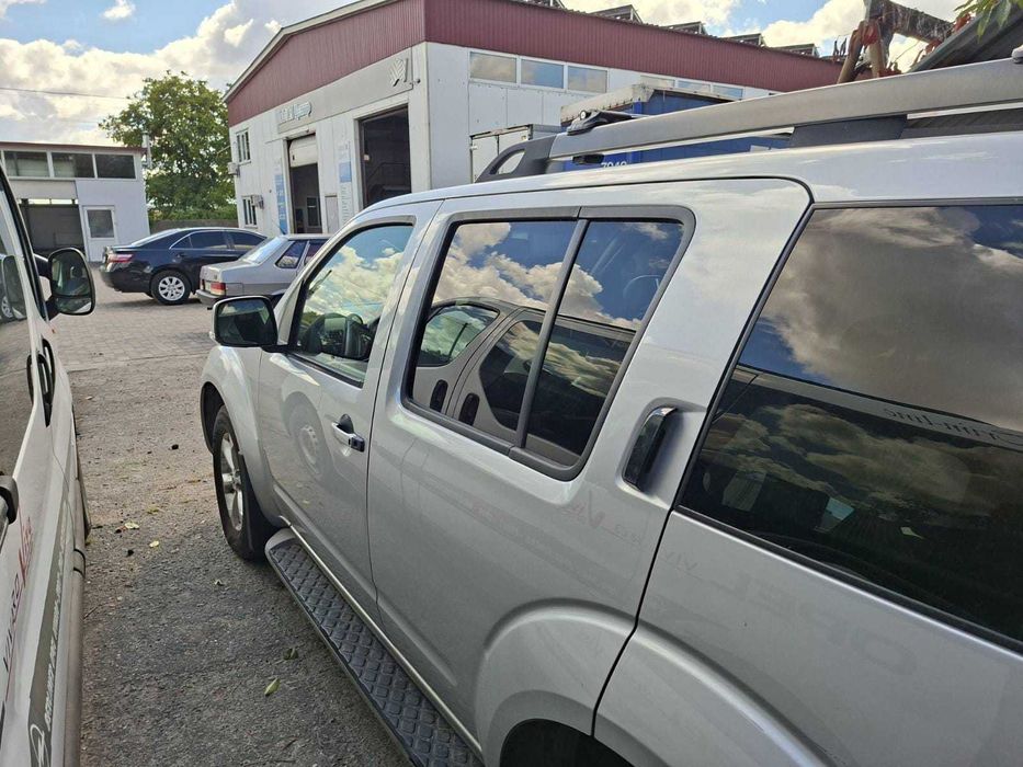 Nissan Pathfinder 2011