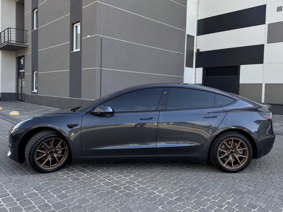 Tesla model 3 Performance