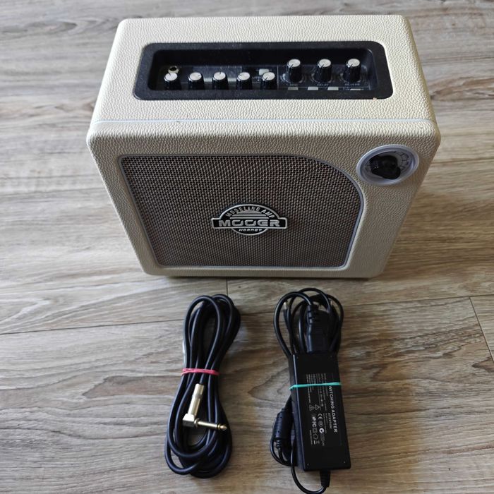 Wzmacniacz gitarowy Mooer Hornet 15W – Bluetooth, Efekty, Zasilacz + Kabel Jack