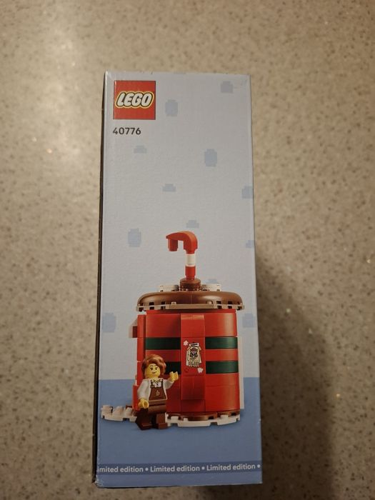 Zestaw Lego stoisko z gorąca czekoladą