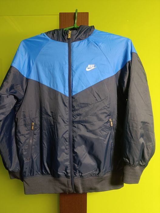 Дитяча куртка Nike  Windrunner р.152-158