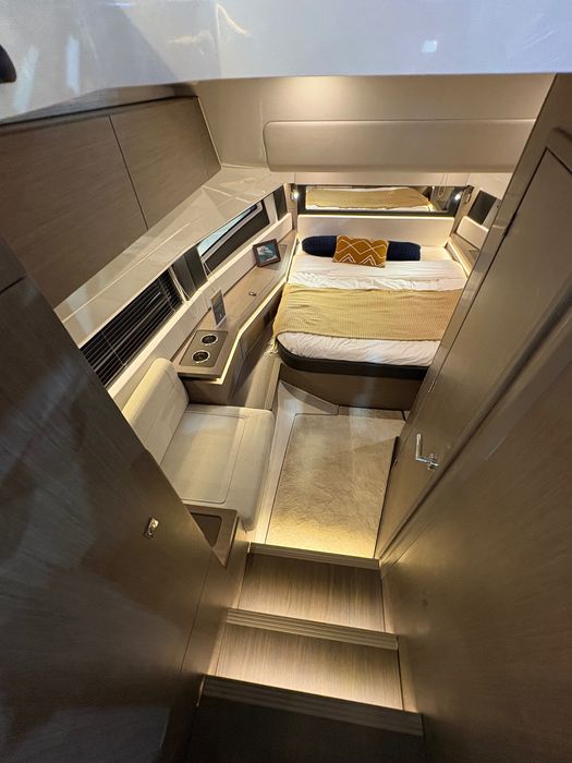 Wellcraft 38 Explorer jacht motorowy 3x 350 km Mercury - NOWY !