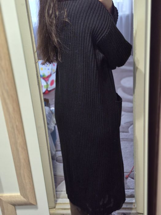 Довгий в'язаний кардиган