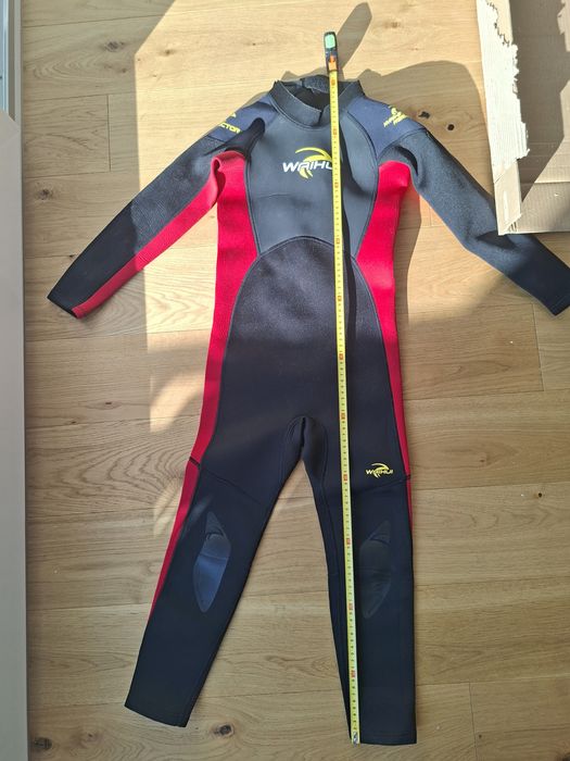 Pianka surfingowa na długi rękaw