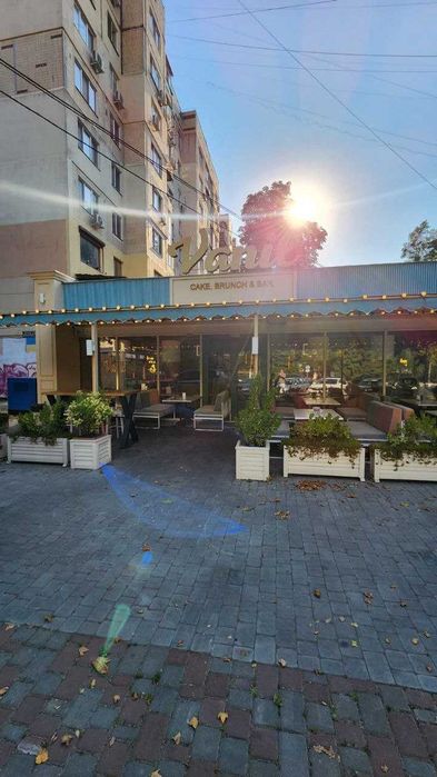 Сдам фасад 216 м2 Королева 18, БЕЗ коміссії під кафе,банк,клініку