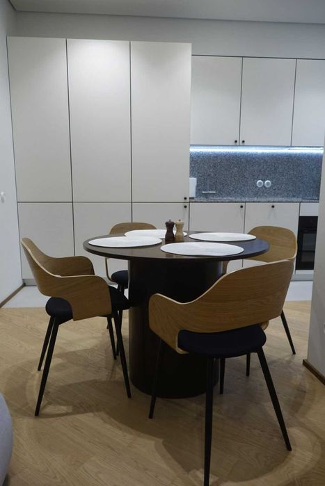 вул. Театральна. Дизайн Ремонт! Перша Здача. Центр Львова. Оренда!