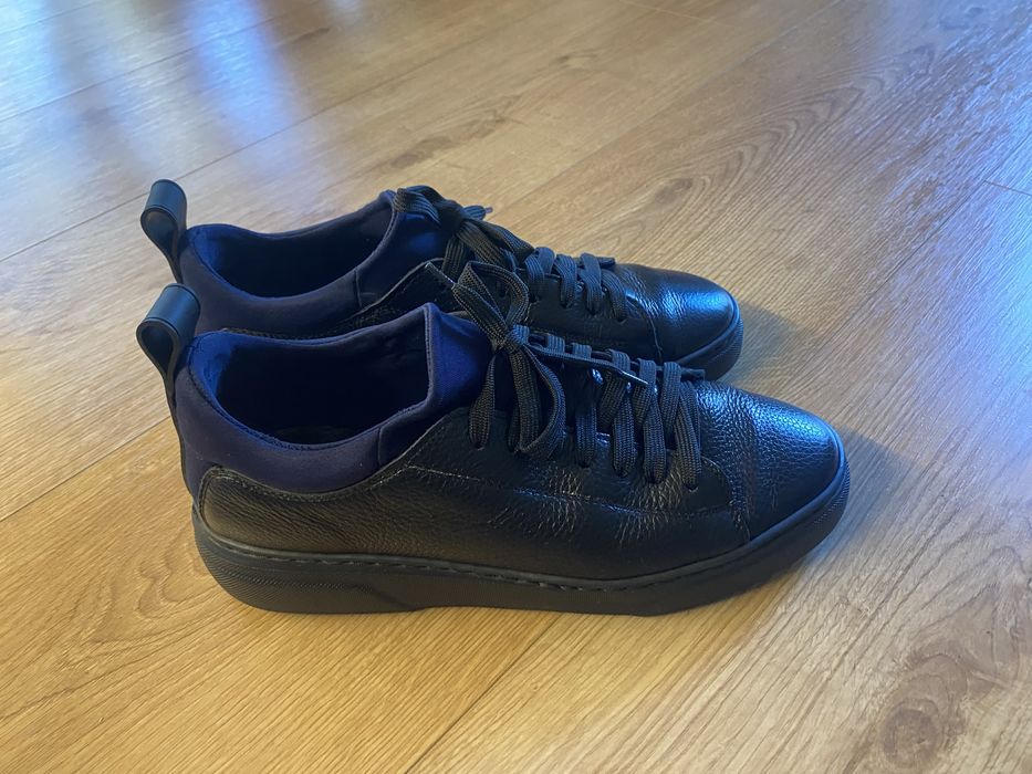 Nowe Buty Vistula, eleganckie trampki rozmiar 41.