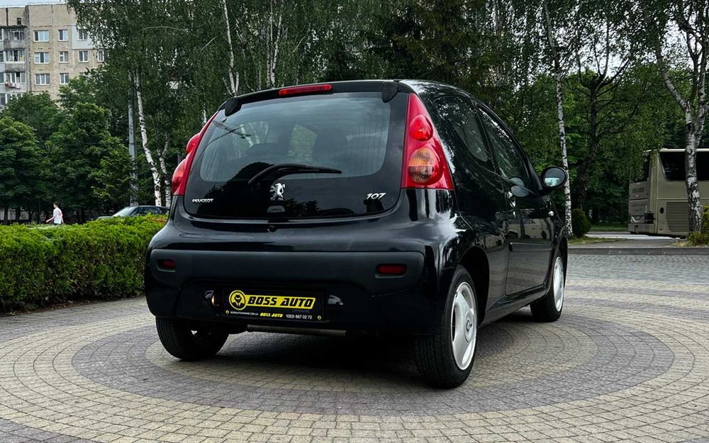 Peugeot 107 2011