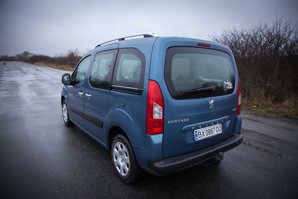 Peugeot Partner Tepee 2011