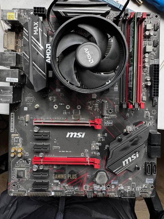 Материнская плата MSI B450 Gaming Plus+ОЗУ 8гб+ Ryzen 3