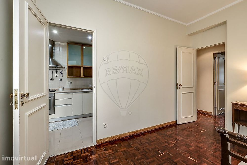 Apartamento T4 para arrendamento
