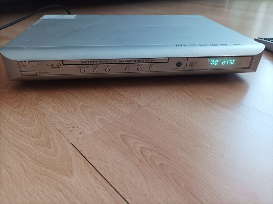 Odtwarzacz DVD Manta z pilotem