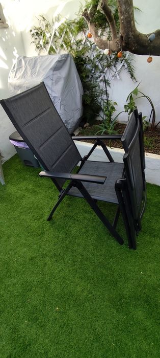 Cadeiras de jardim ou exterior dobráveis e reclináveis novas